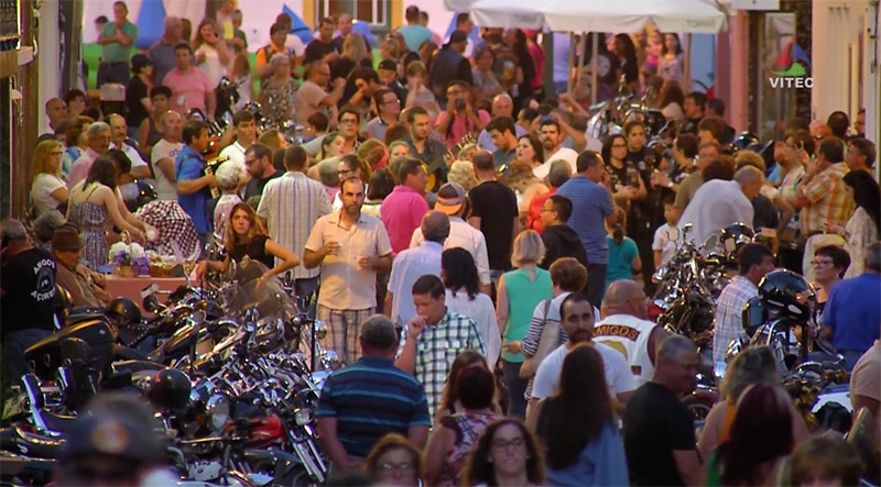 Programa Vitória Noite de Rock e Centro Recreativo e Cultural dos Biscoitos - Abraçando o Futuro 8