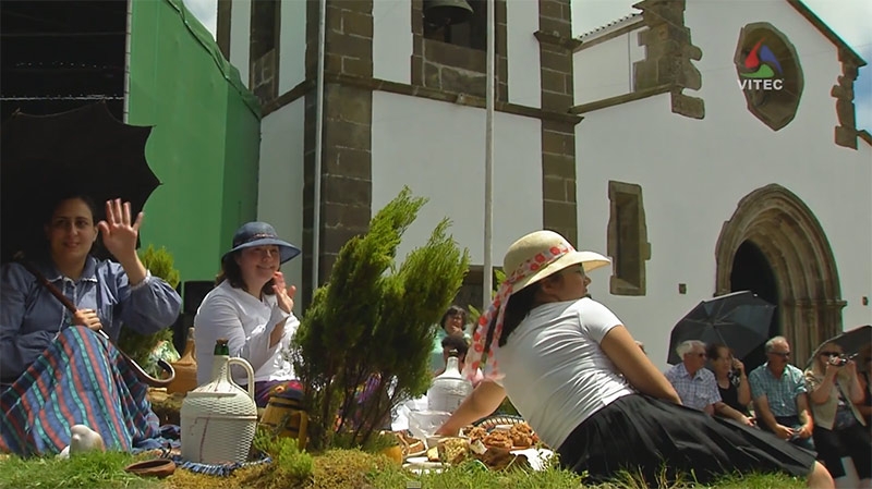 Bodo de Leite na Vila de São Sebastião - Terceira Dimensão 280