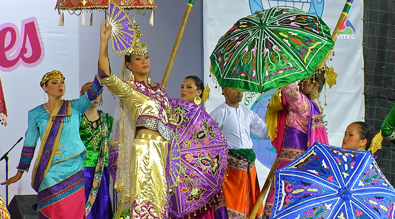 Filipinas - Fiesta Filipina Dance Troupe - COFIT 2015