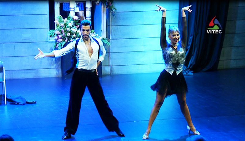 Angra Dança esta Noite - Terceira Dimensao 339