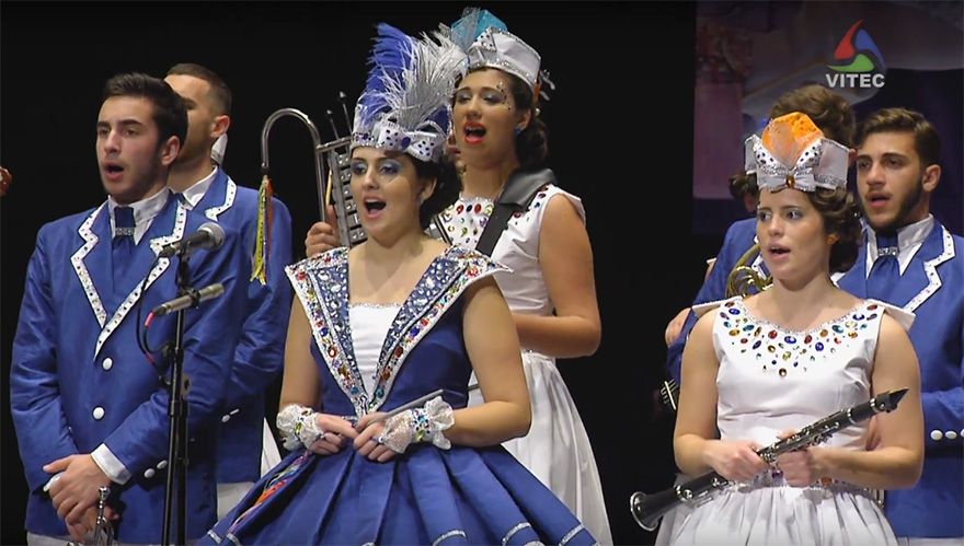 Bailinho Pequenos Soc. Musical Terra-Chã “Espera-me aí que vou p’América” - Carnaval 2016