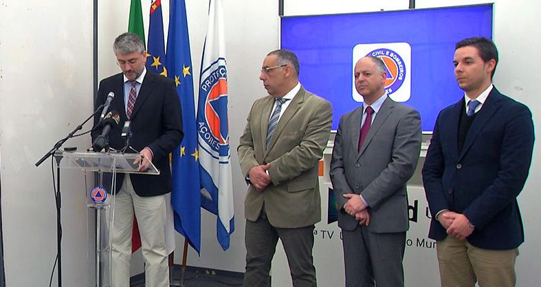 Protecção Civil cria aplicação para telemóveis - Terceira Dimensão 456