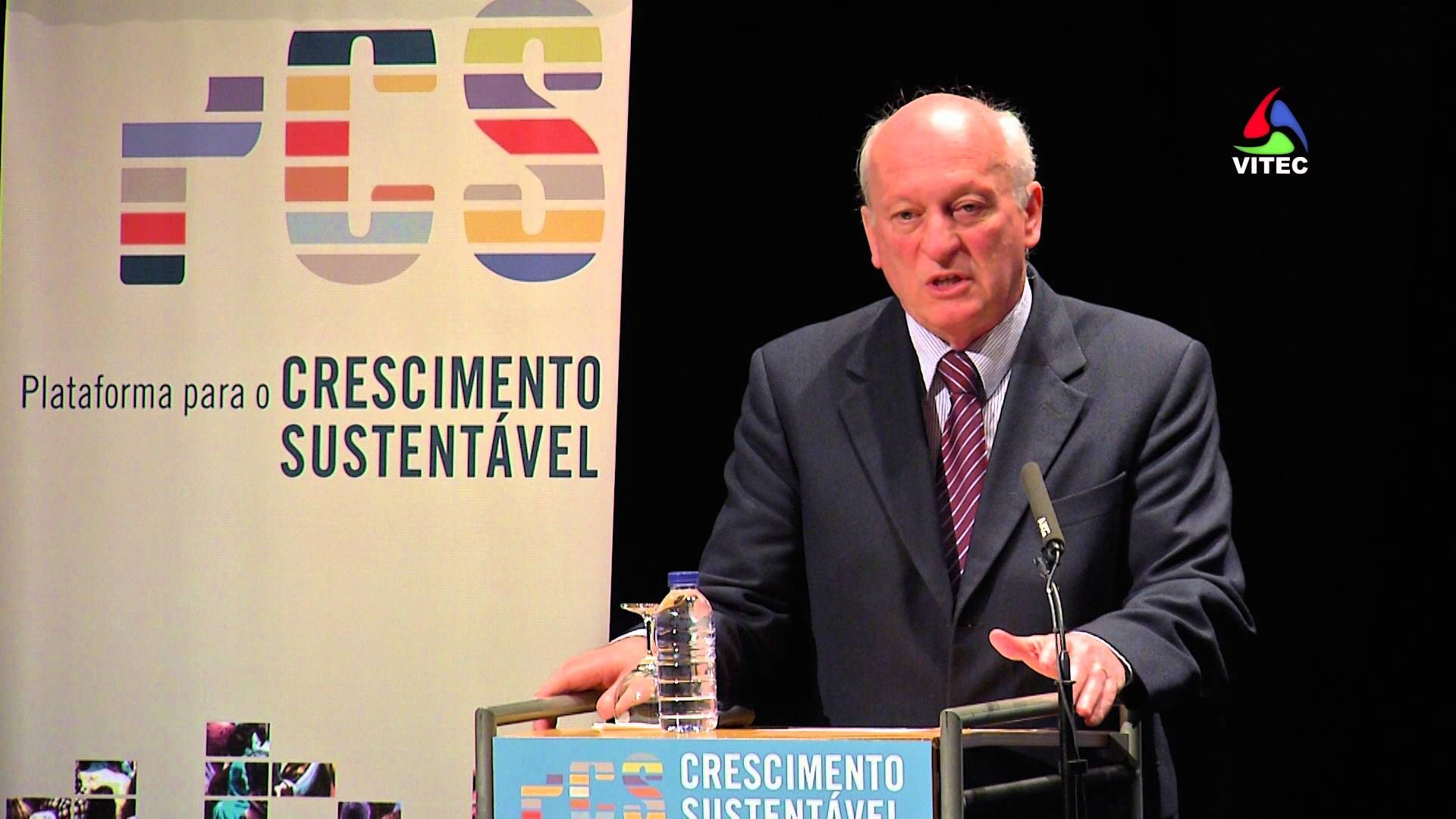 Álamo Meneses - Câmara Municipal de Angra do Heroísmo