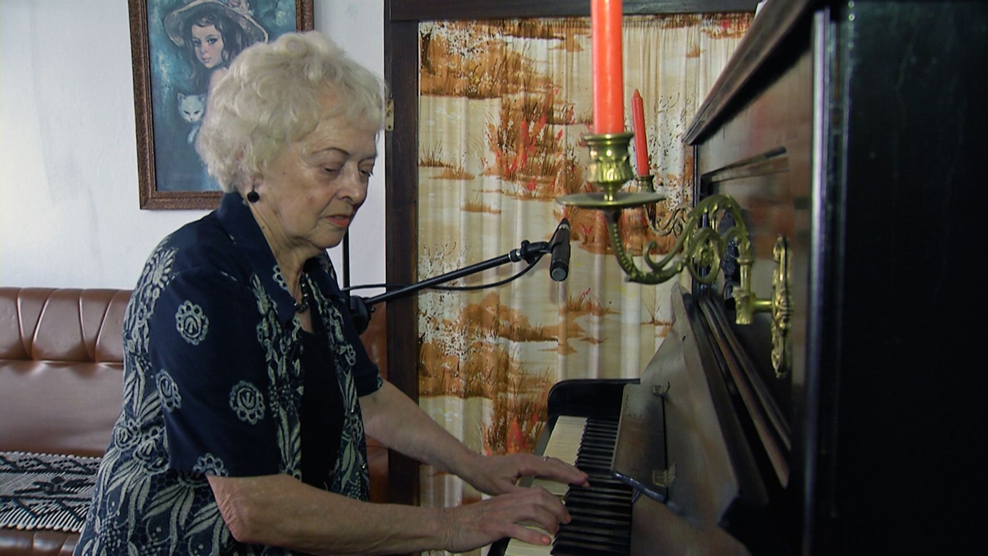 Alda Regalo toca a "Chamarrita" ao piano - Terceira Dimensão 522