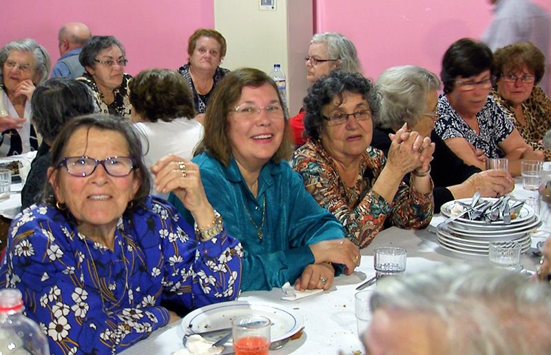 Almoço de Idosos celebra Espírito Santo - Terceira Dimensão 549