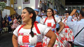 Directo da Marcha do Voluntário: “Terceira, Mulher, de Deus e de S. João” - Sanjoaninas 2016