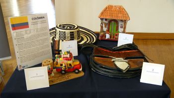 Exposição "Folclore do Mundo" - Terceira Dimensão 603