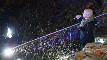 Algar do Carvão acolhe "Fado Preto Fado Branco"