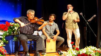 Momento Cultural no Porto Judeu após apresentação de Moldura no Tempo em Livro
