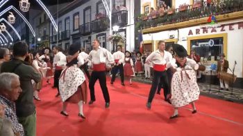 Direto do Folk Azores Desfilando e Bailando - COFIT 2017