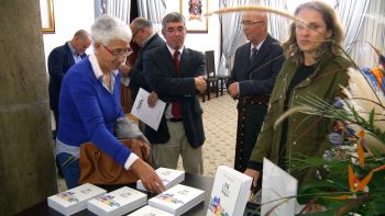 Reedição do livro "As 18 Paróquias de Angra" - Terceira Dimensão 985