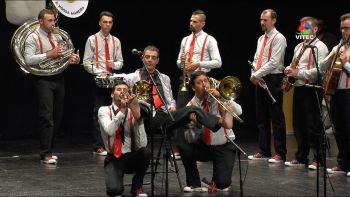 Grupo de Amigos á Nossa Maneira - Das Duas Uma - Carnaval 2018