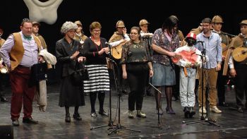 Bailinho da Casa do Pessoal do Hospital da Terceira - História de Faca e Alguidar - Carnaval 2018