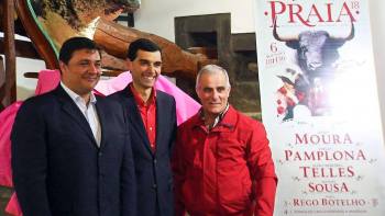 Apresentação Festas da Praia, Cartaz Taurino e Teatro – Abraçando o Futuro 110 