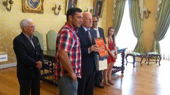 Emigrantes são embaixadores dos Açores - Terceira Dimensão 1205