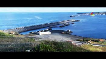 Seis meses para abrir concurso para exploração do Porto da Praia - InFoco 155