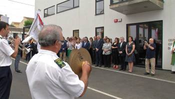 Feteira tem novo Centro Comunitário - Infoco 282