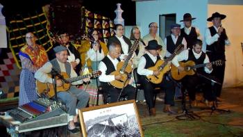 Jogo do Pau e Folclore no Dia da Freguesia de Agualva www.azorestv.com