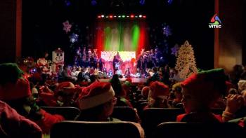 Crianças recriam mundo encantado do Natal - InFoco 369