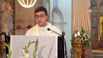 Vigília Pascal no Sábado de Aleluia