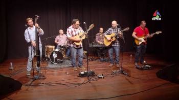 Música folk na voz de terceirenses - Vai Ficar Tudo Bem 17