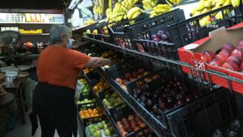 Comerciantes do Mercado Municipal da Praia enfrentam pandemia– Vai Ficar Tudo Bem 48