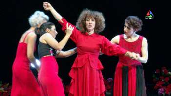 Um jardim de mulheres feito de dança e teatro - Terceira Dimensão 1817