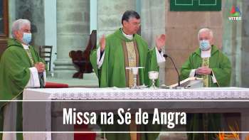Missa na Igreja da Sé, em Angra do Heroísmo, a Catedral dos Açores