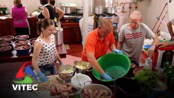 Fazer as sopas e alcatras em louvor ao Espírito Santo - Terceira Dimensão 2346