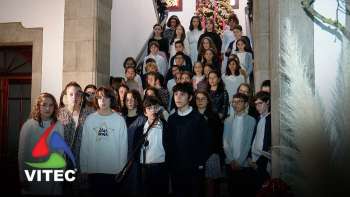 Coro Orvalho dos Açores na Praça Velha - Natal 2022