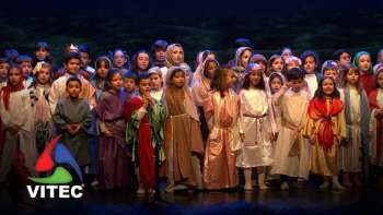 Festa de Natal do Jardim infantil de São Gonçalo com o tema “Jesus é Água viva”