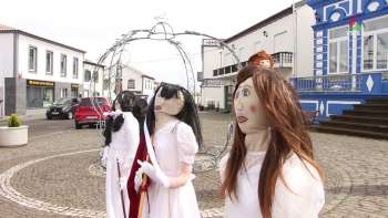 Terceirenses mantêm tradição dos maios