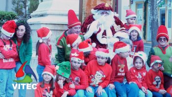 Dezenas de crianças das escolas da Praia da Vitória assinalaram a quadra natalícia