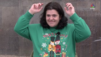 Boas Festas com a Hora do Conto na Praça Velha