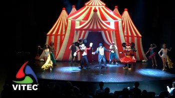 Circo Mágico de Natal encanta crianças e adultos na cidade Património Mundial