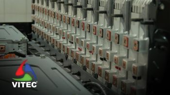 Custo das baterias influencia na compra de um carro elétrico, mas pode compensar o investimento