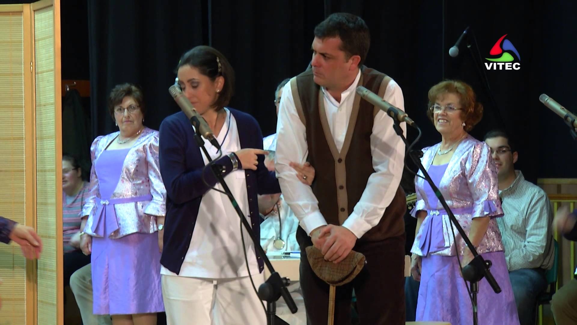 Vila das Lajes - Um Gabinete médico no Centro - Carnaval Sénior 2015