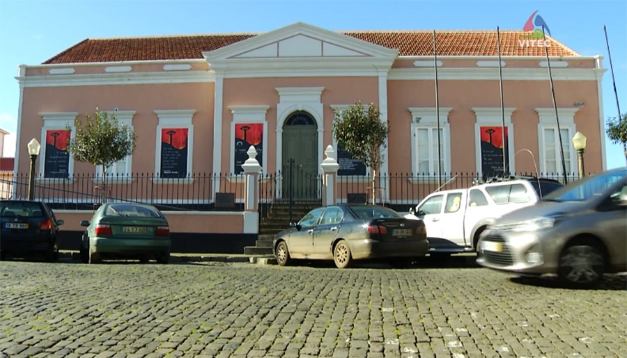 Alpendre-Grupo de Teatro‏ - Terceira Dimensão 127