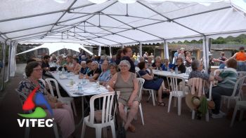 Comemoração do Dia dos Avós, no concelho de Angra, com netos presentes