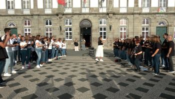 Coros Padre Tomás de Borba e En’Canto protagonizam “batalha” na Praça Velha