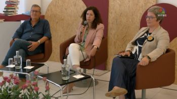 Mia Couto e José Eduardo Agualusa no XIX “Outono Vivo”, na Praia da Vitória