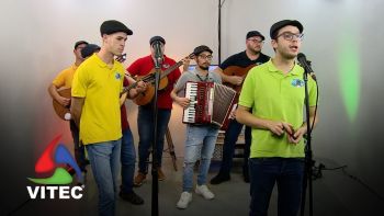 Os D'Improviso trazem animação aos arraiais da ilha Terceira, mas também ao estúdio da VITEC