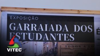 História da Tourada dos Estudantes em exposição a mostrar que "a tradição não se amassa"