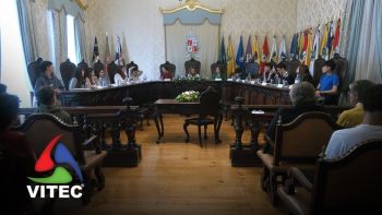 Primeira Assembleia Municipal Jovem de Angra do Heroísmo debate utilização de telemóvel nas aulas