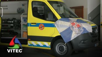 Bombeiros de Angra com nova ambulância entregue pelo Município e não pelo Governo Regional