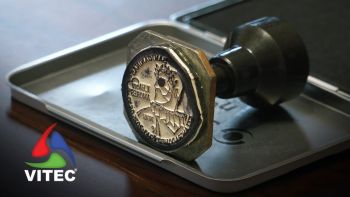 Dia de Portugal com exposição e lançamento de selo, carimbo e bilhete postal