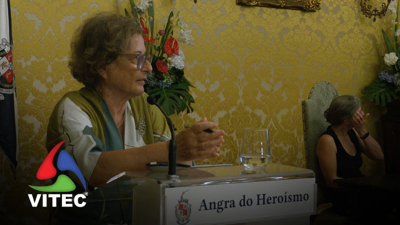 Ana Maria Bettencourt presenteia Angra do Heroísmo com livro sobre o concelho
