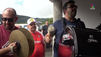 Animação e petiscos no mato da segunda-feira das Lajes 2025