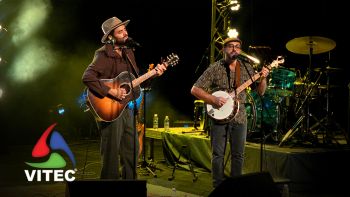 Teatro Angrense cheio para apresentação de “Desert of Fools”, o novo álbum de Cristóvam
