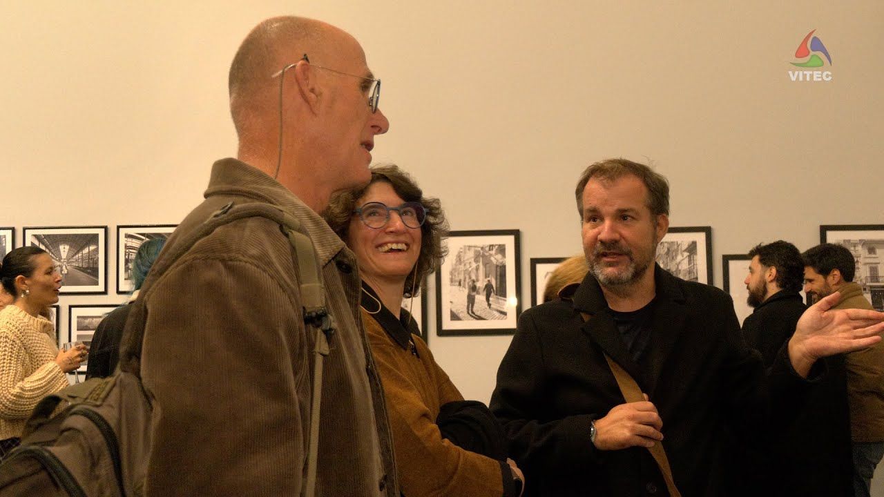 "Lux Fecit": o clube de fotografia que retoma o analógico e os processos de revelação